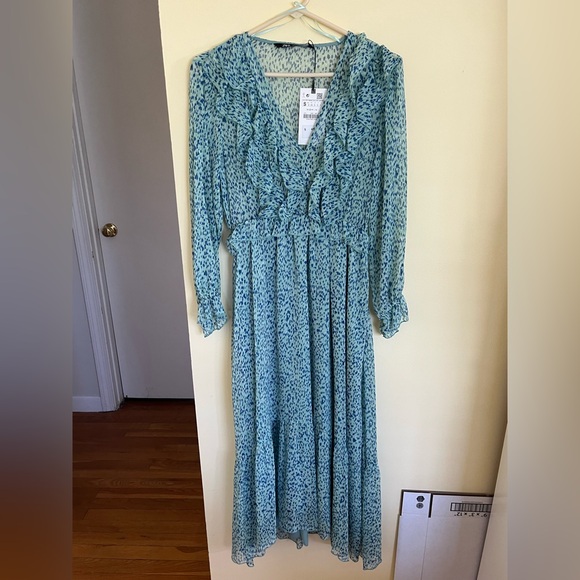 Zara Dresses & Skirts - Zara ruffled print dress
